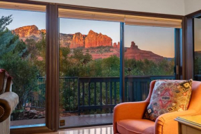 Amazing Red Rock Views for Family - 3 king suites - Uptown
